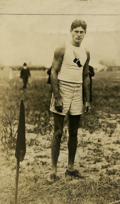 1904 Olympische Spiele - Unidentifiziertes Mitglied des New York Athletic Club Teams (möglicherweise Samuel Symington Jones) von Unbekannt