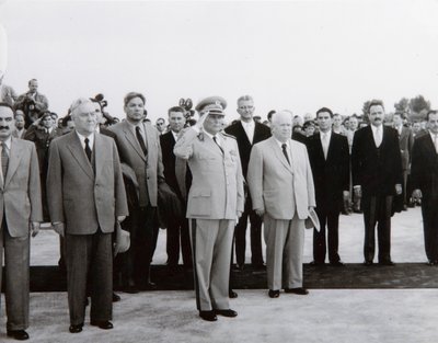 Ankunft der sowjetischen Delegation in Belgrad, Jugoslawien, 26. Mai 1955 von Unbekannt