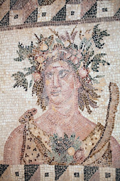 Büste des Frühlings - Detail des Vier-Jahreszeiten-Panels - Paphos-Mosaiken, Haus des Dionysos - Zypern - Personifikation des Frühlings - Detail des Mosaiks der vier Jahreszeiten - Mosaiken von Paphos, Haus des Dionysos - Ende des 2. Jahrhunderts nach Chri von Unbekannt