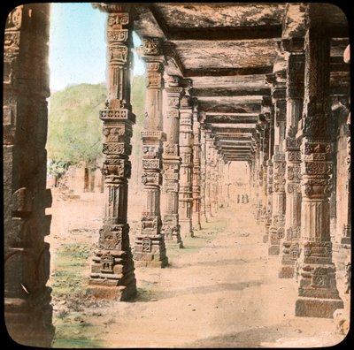 Kolonnade, Delhi, Indien, spätes 19. oder frühes 20. Jahrhundert von Unbekannt