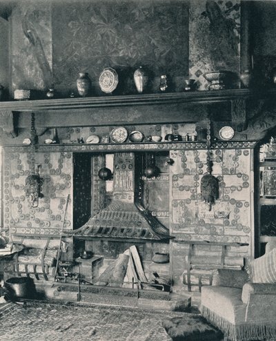 Kamin im Bibliothekszimmer von Mr. Louis C. Tiffany, 1897 von Unbekannt