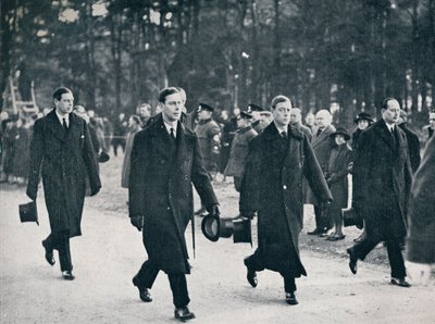 König Edward VIII. und seine drei Brüder folgen dem Geschütz, 1936 von Unbekannt