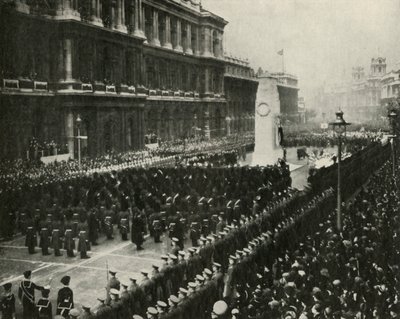 König George VI. bei der Teilnahme an der Waffenstillstandszeremonie am Kenotaph, Whitehall, 11. November 1936, 1937 von Unbekannt