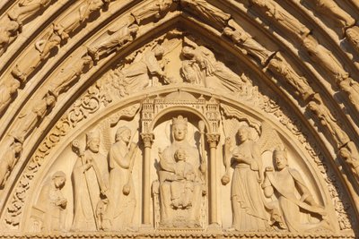 Notre-Dame-Kathedrale von Paris, Westflügel: Tympanon des Heiligen Annentors, Paris, Frankreich von Unbekannt