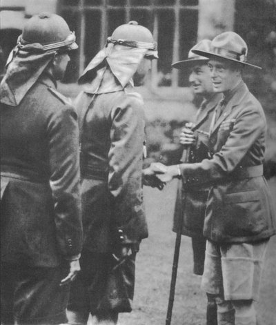 Pfadfinder vom Prinzen von Wales beim Jamboree im Arrowe Park, Birkenhead, 1929 begrüßt von Unbekannt