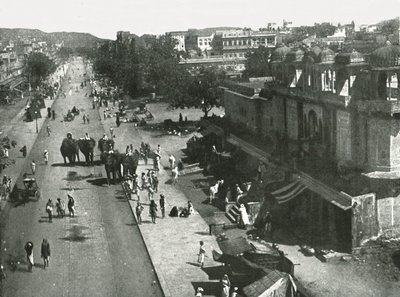 Straßenszene in der Stadt Jaipur, Indien, 1895 von Unbekannt