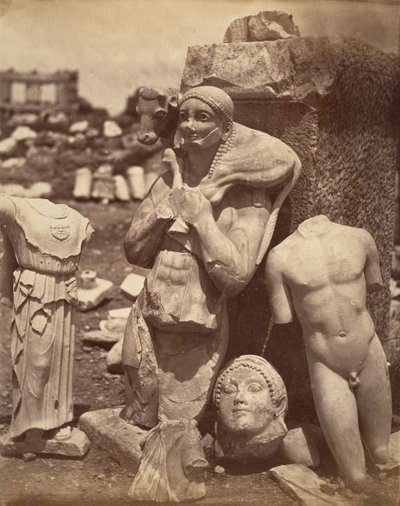 Der Kälberträger und der Kritios-Knabe kurz nach der Ausgrabung auf der Akropolis, Tanz..., ca. 1865 von Unbekannt