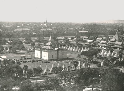 Die vierhundertfünfzig Tempel, Mandalay, Burma, 1895 von Unbekannt