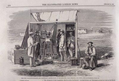 Das Kew-Heliograph wird bei einer Sonnenfinsternis-Expedition nach Spanien verwendet, 1860 von Unbekannt