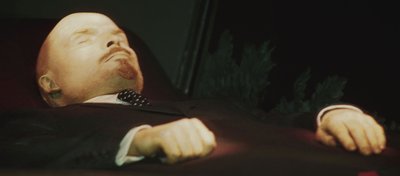 Lenins Leichnam im Lenin-Mausoleum von Unbekannt