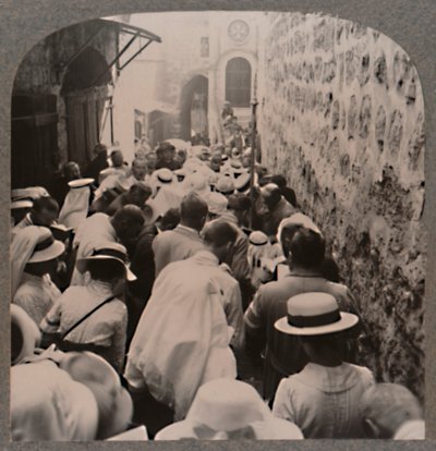 Der Kreuzweg von der Antonius-Turm zur Grabeskirche, um 1900 von Unbekannt