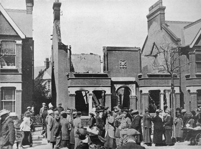 Das Ergebnis eines Luftangriffs: Ein zerstörtes Haus in Southend von Unbekannt