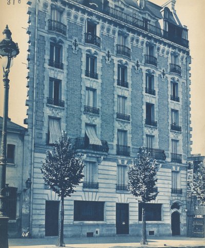 Fassade eines Stadthauses, um 1900 von Unbekannt