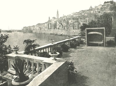 Blick auf die Stadt von der Bucht aus, Menton, Frankreich, 1895 von Unbekannt