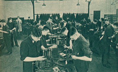 Werkstatt für Funkmechaniker, 1940 von Unbekannt