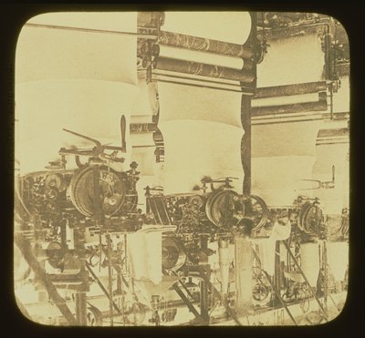 Strickmaschinen in Betrieb in der Wolsey-Wollfabrik, Leicestershire, um 1850 von Unbekannt Unbekannt
