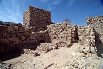 Überreste des Festungspalastes, erbaut von Herodes dem Großen (73-4 v. Chr.) ca. 37-31 v. Chr. von Unbekannt Unbekannt