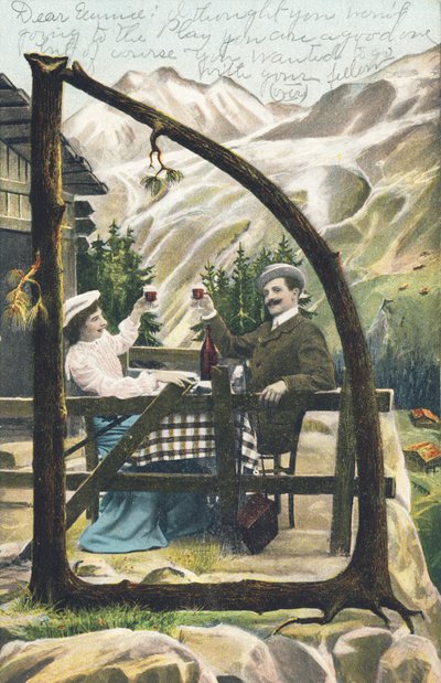 D: Ein Mann und eine Frau sitzen an einem Tisch vor einem Berghütte und stoßen mit einem Glas Wein an - Alphabet Figuren Ref Th. E., L. Theochrom - Serie 994. Theodor Eisman, Verleger, Leipzig von Unbekannt
