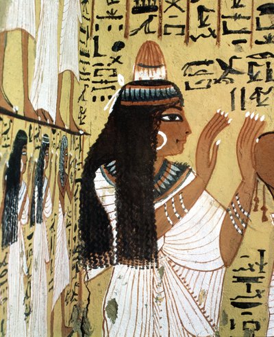 Figur des Orante, Gräber der Handwerker. Stätte von Deir El Medineh in Luxor, Ägypten von Leopold Blonder