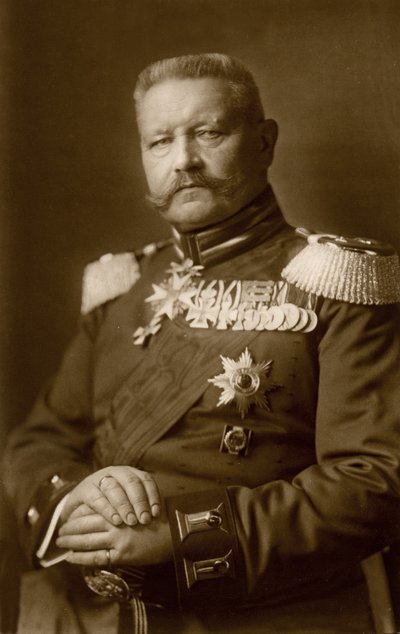 Geschichte. Deutschland. Der General Paul von Hindenburg. Foto, Deutschland, ca. 1914-16. (Postkarte) von Unbekannter Künstler