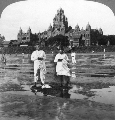 Parsen, die den Neumond verehren, Bombay, Indien von Underwood and Underwood