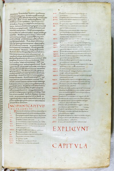 Eine Seite aus der Bibel des 11. Jahrhunderts mit dem Incipit-Kapitel des Buches Genesis von Unknown artist