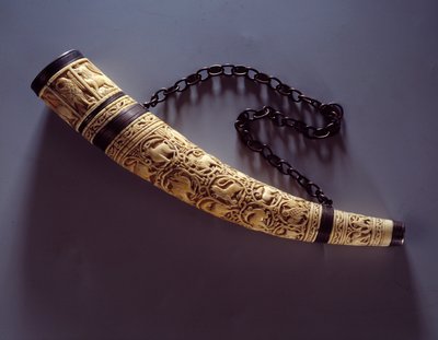 Elfenbein-Oliver auf Silber montiert. 1050-1100. Paris, Louvre Museum von Unknown artist