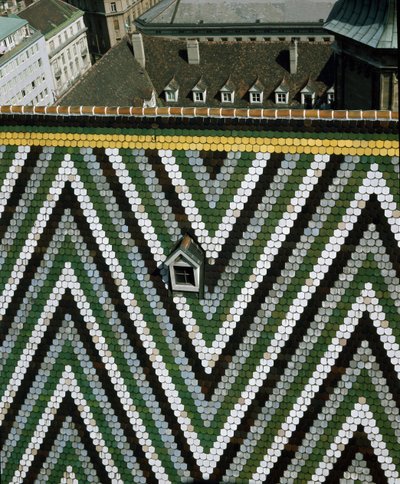 Ansicht des glasierten Ziegeldachs der Kathedrale von Unknown artist