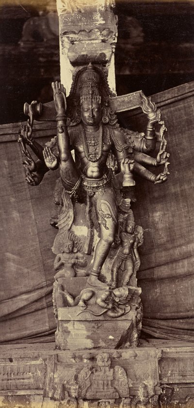 Säule und Figur, aus einem einzigen Stein geschnitten. Coimbatore von Unknown artist