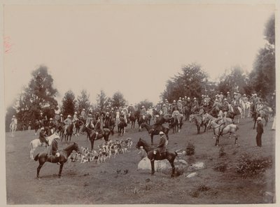 Britische und indische Reiter bei einem Treffen der Ootacamund-Jagd von Unknown photographer