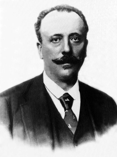 Porträt von Adrien Albert Marie Comte de Mun (1841-1914), französischer Politiker. von Unknown photographer