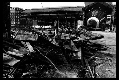 Abriss des Zentralmarktes in Paris im August 1971 (s/w Foto) von Victor Baltard