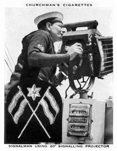 Signalman mit 20 Signalling Projector, 1937 von WA and AC Churchman