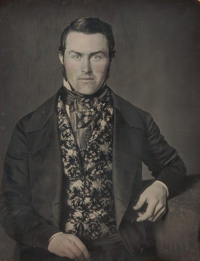 Sitzender Mann in einer Blumenweste, 1840er-50er von W. and F. Langenheim