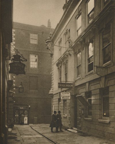 In Devereux Court, voller Assoziationen aus dem 18. Jahrhundert, um 1935 von Walter Benington