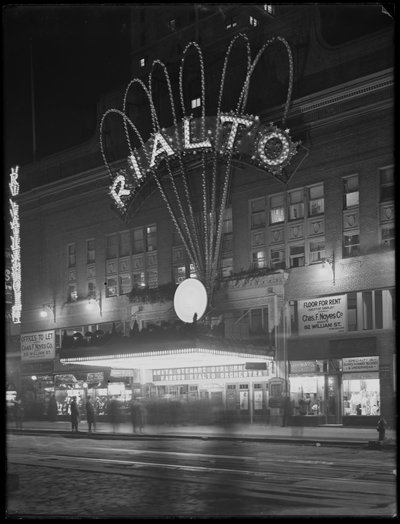 Beleuchtetes Festzelt für das Rialto Theater, New York City, 6. Januar 1917 von William Davis Hassler
