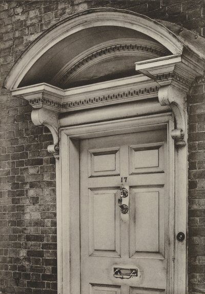 Tür, The Causeway, Horsham, Sussex (s/w Foto) von William Galsworthy Davie