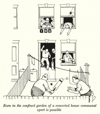 Selbst im begrenzten Garten eines umgebauten Hauses ist Gemeinschaftssport möglich (Lithografie) von William Heath Robinson