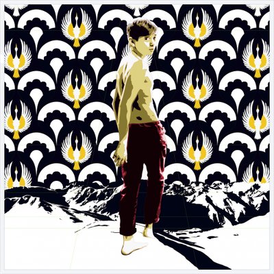 Junge in surrealen Bergen von andrea de ranieri