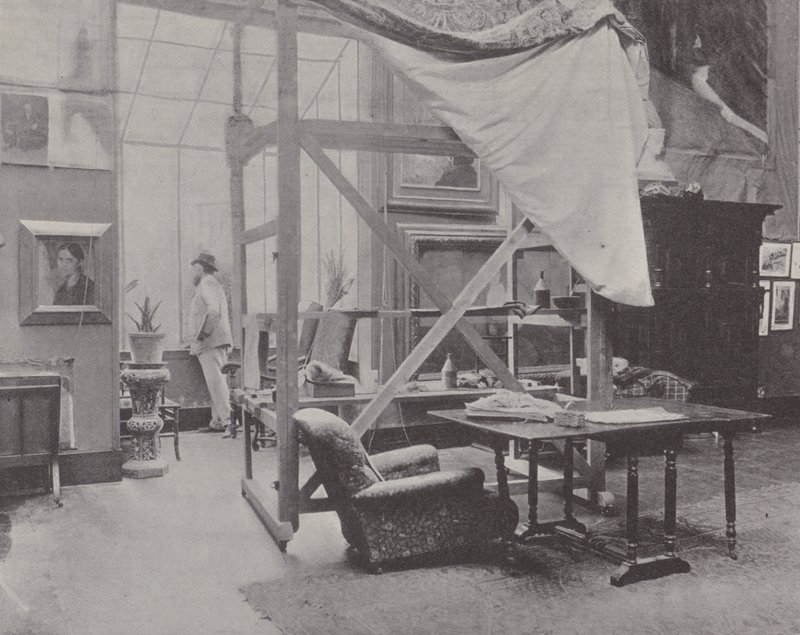 Französischer Maler Paul-Albert Besnard in seinem Atelier von (after) French Photographer
