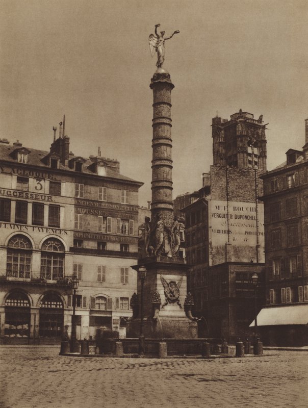 Place du Châtelet, der Brunnen ist an seinem ursprünglichen Platz von (after) French Photographer