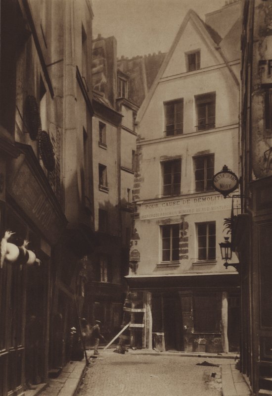 Rue Pirouette und Rue Mondetour (s/w Foto) von (after) French Photographer
