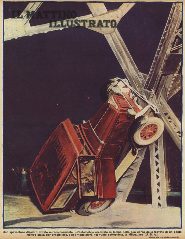 Ein wundersamer Entkommen: ein Auto überschlägt sich und stoppt rechtzeitig, um zu verhindern, dass es von einer Brücke in Milwaukee, Wisconsin, USA stürzt von American Photographer (after)