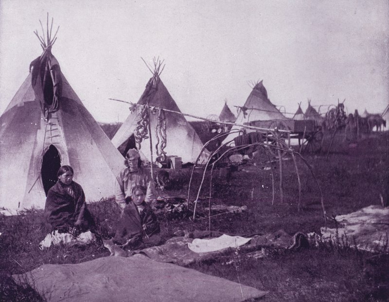 Ein Lager der Sioux-Indianer, Dakota (s/w Foto) von American Photographer (after)
