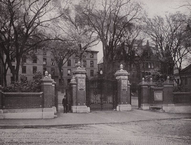 Providence, Rhode Island: Van Wickle Gate, Brown University (Schwarz-Weiß-Foto) von American Photographer (after)