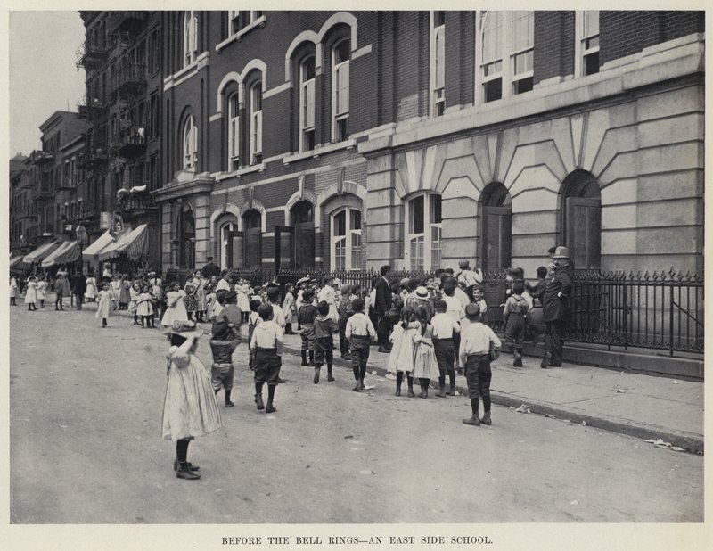 Vor dem Klingeln, eine Schule an der East Side von American Photographer