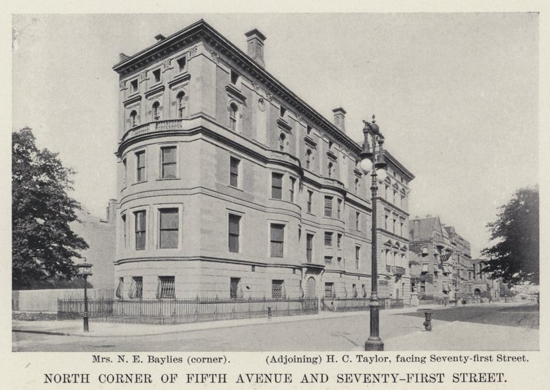 Nordecke der Fifth Avenue und Seventy-First Street von American Photographer