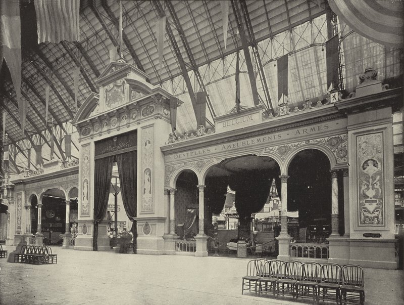 Das belgische Portal und die Fassade von American Photographer