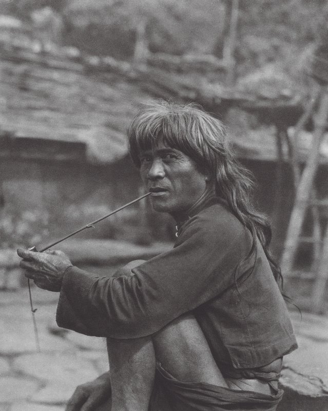 Japan: Häuptling des Paiwan-Stammes in Raisha von Axel von Graefe