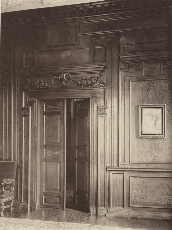 Thorpe Hall, Grantham, Tür und Vertäfelung im Speisesaal von Charles Latham